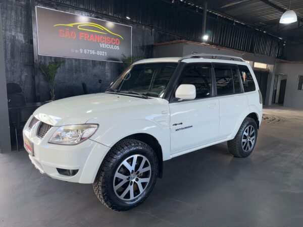 MITSUBISHI PAJERO TR4