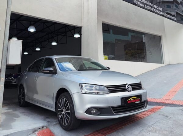 WV JETTA 2012